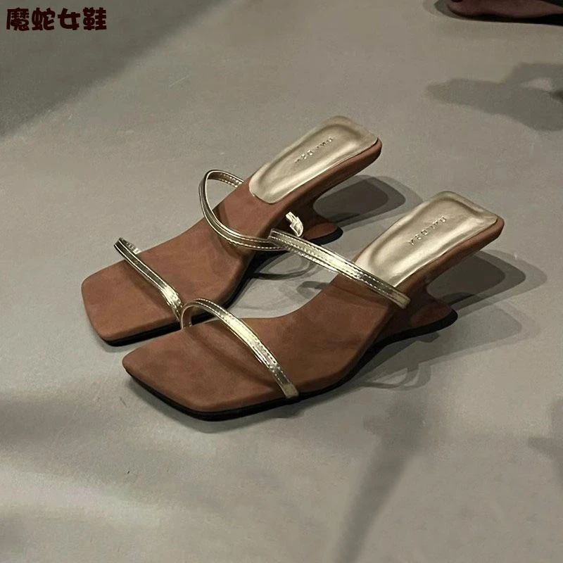 【万达撤柜】露趾高跟百搭感凉拖鞋女夏外穿2025年气质设计感小众配