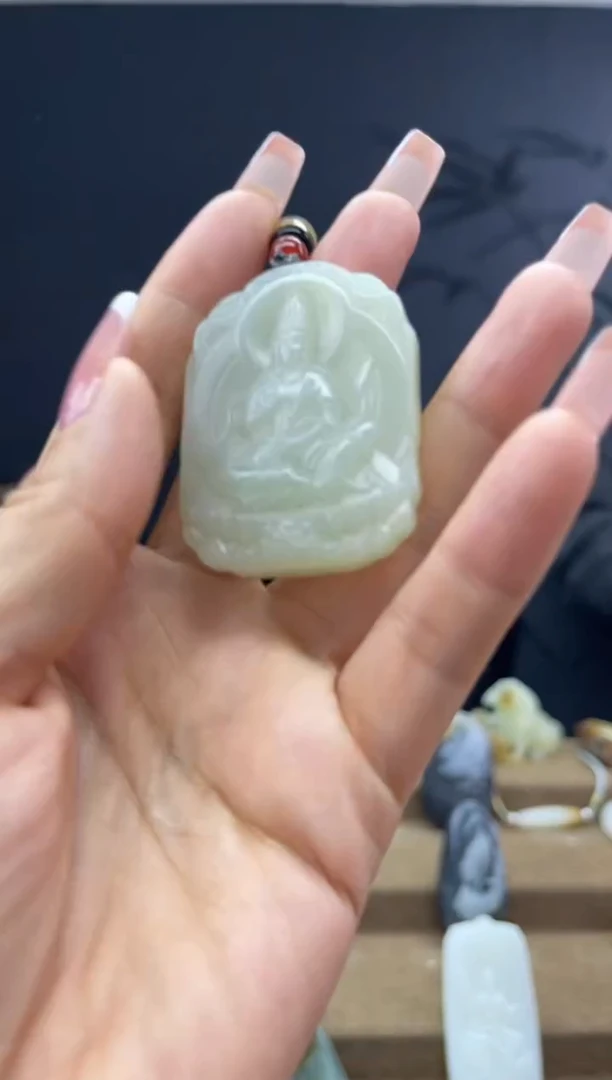 颈饰未镶嵌和田玉1