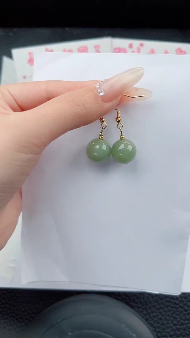 未镶嵌东陵石耳坠碎玉微色差T绿