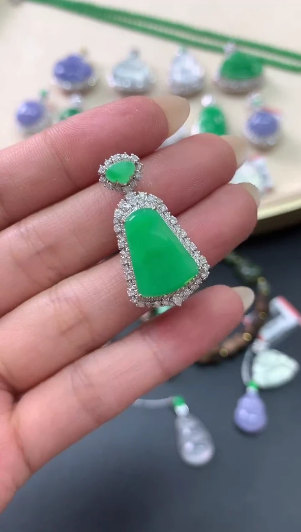 翡翠18K金镶嵌吊坠(不含链)X450|16800