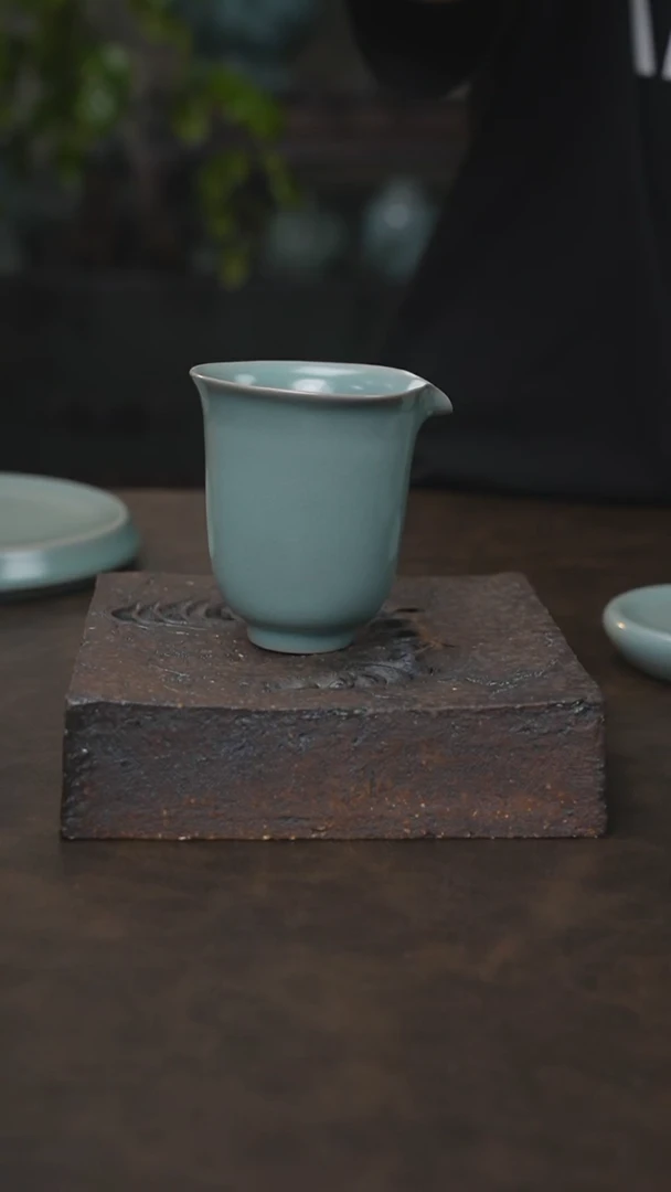 叶***水汝瓷公道杯 （拾汝）（天青）