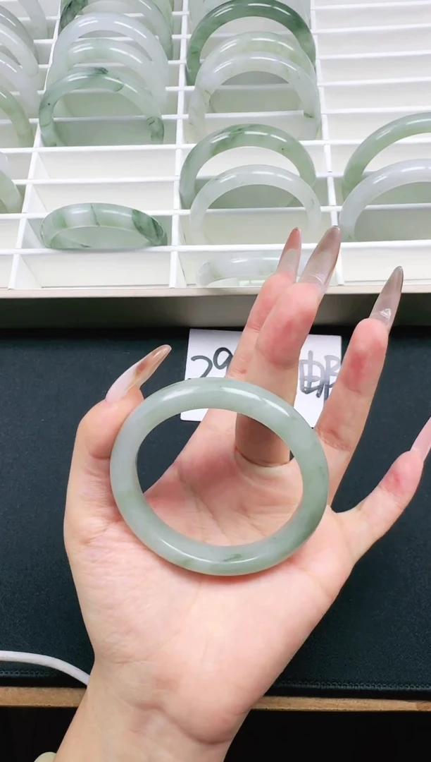 未镶嵌手镯石英质玉5-56