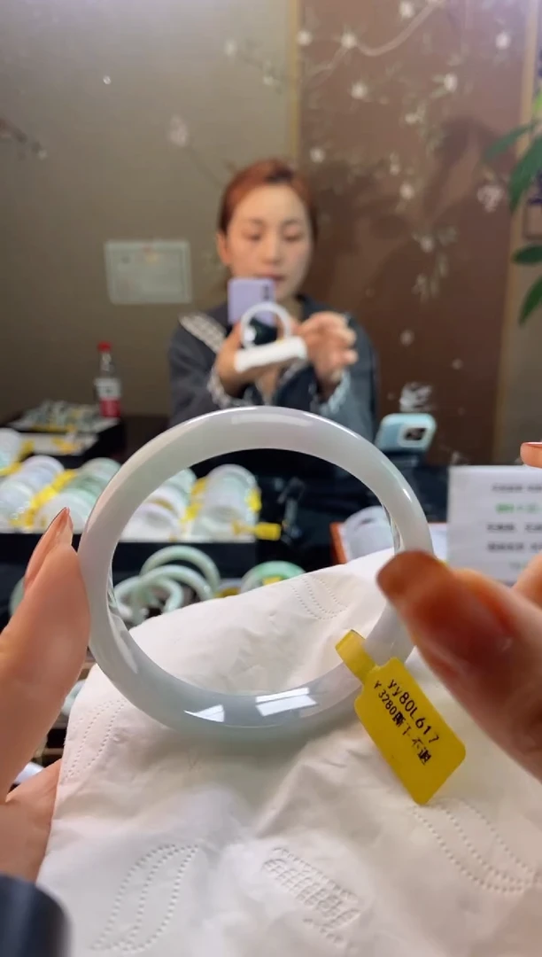 未镶嵌手镯翡翠61.4圈口t