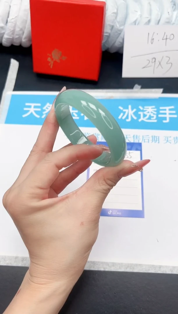 手镯石英质玉未镶嵌155-55