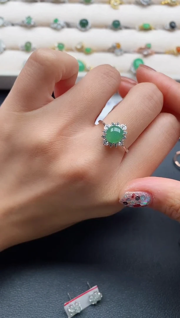 银S925镶嵌戒指翡翠66666666+3