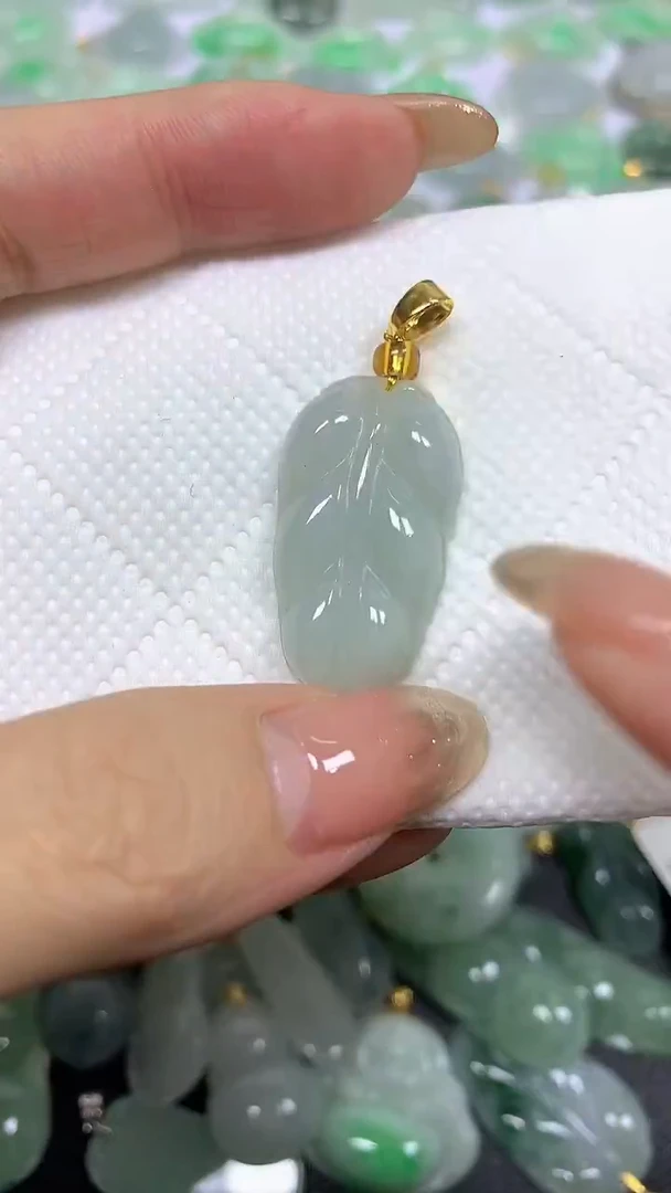 颈饰未镶嵌翡翠A货