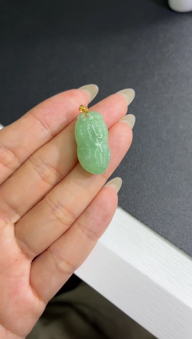 翡翠18K金镶嵌颈饰天然翡翠A货