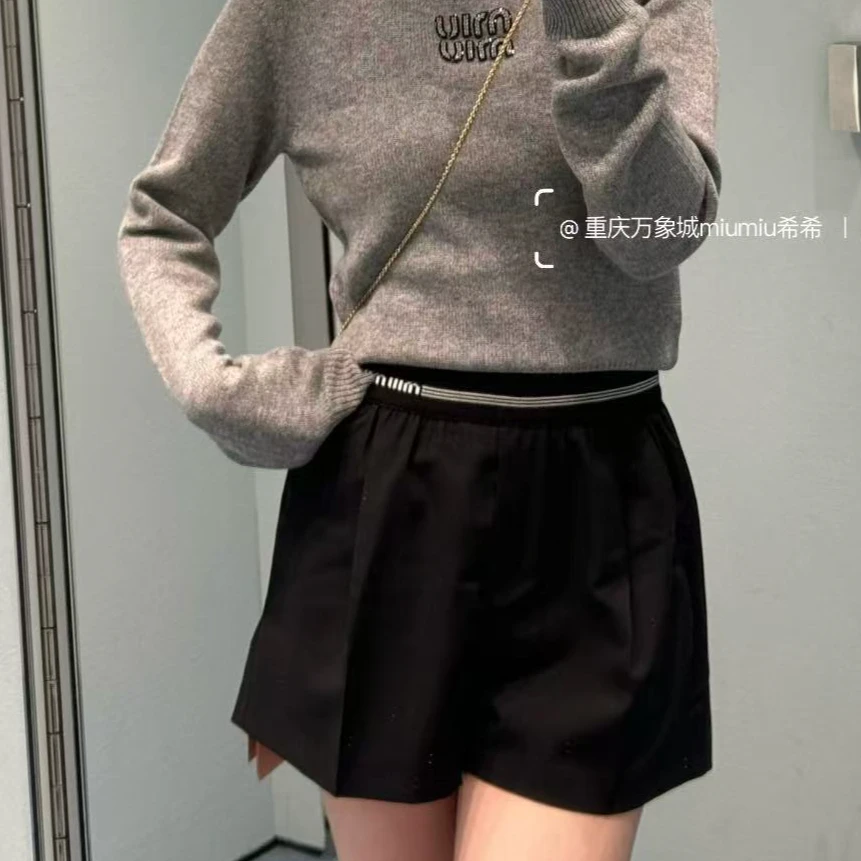 未使用 MIU MIU/缪缪 黑色直筒短裤/杭州实体店/假一赔三
