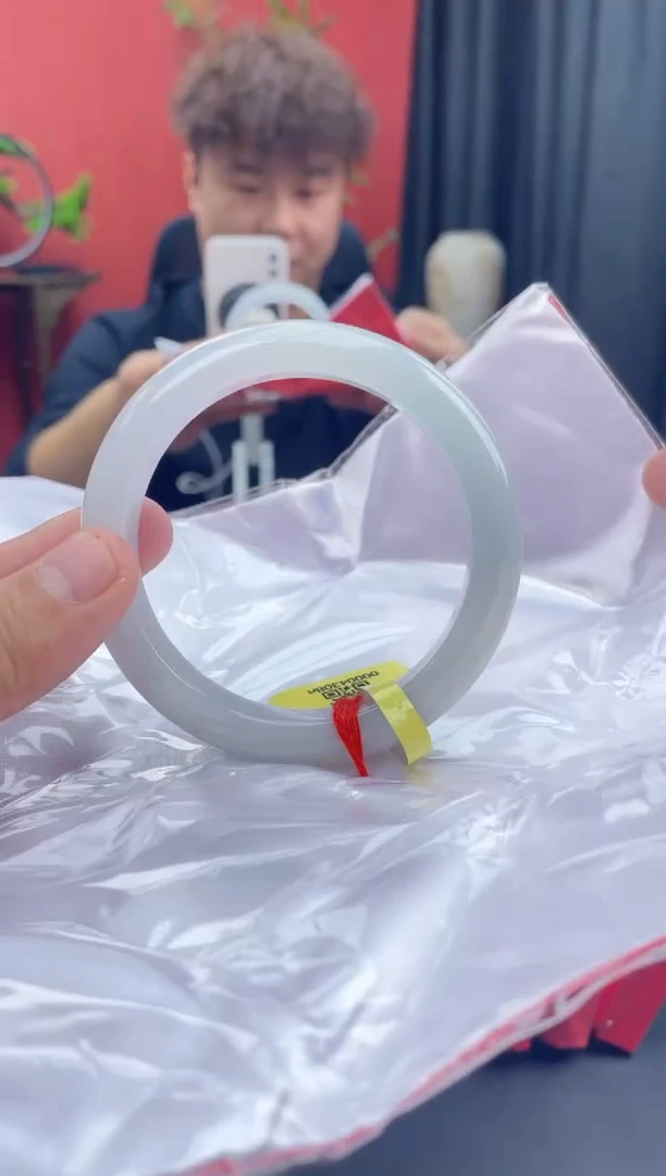 未镶嵌手镯翡翠4