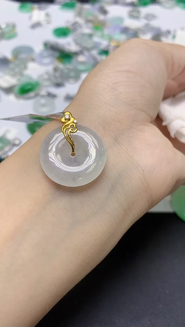 颈饰18K金镶嵌翡翠天然缅甸翡翠A货百元以上9元证书费自理