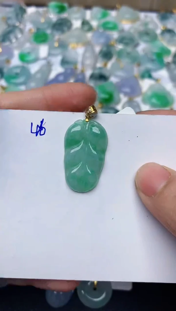 【闪购商品】翡翠颈饰18K金镶嵌天然翡翠A货