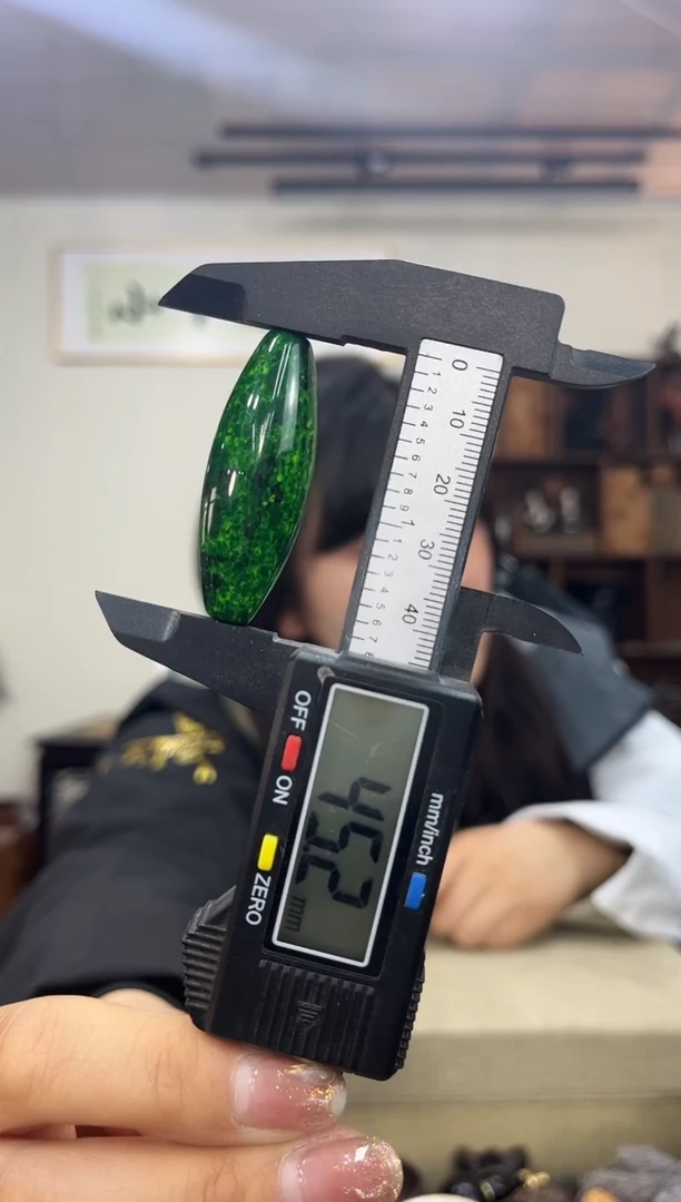 【闪购商品】木1044绿色海牙木长珠子木木木