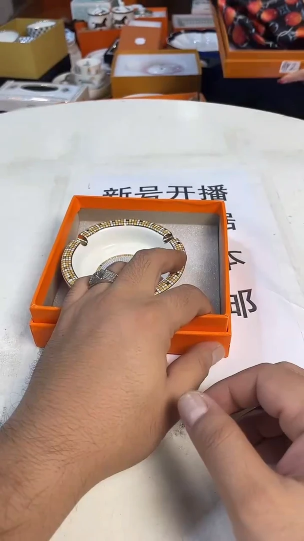 杯鸿辉家品牌瓷器，京东包邮！