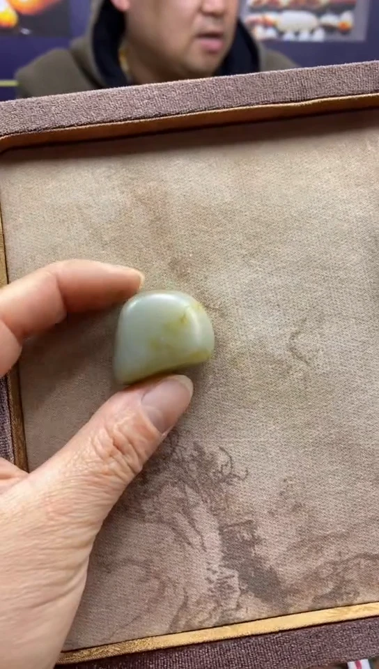 【闪购商品】和田玉颈饰未镶嵌精品和田玉原石