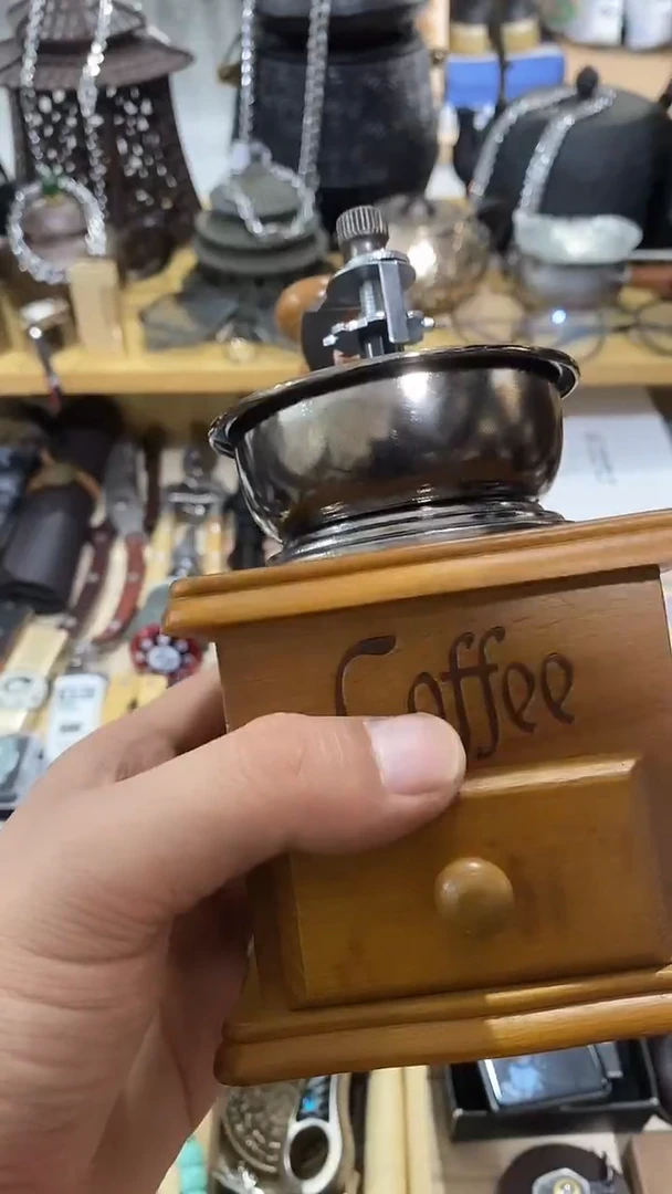 瓷片闪购商品  如图所示