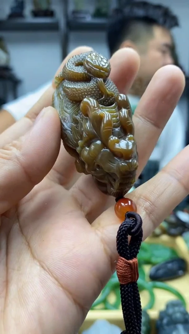 未镶嵌和田玉把件1
