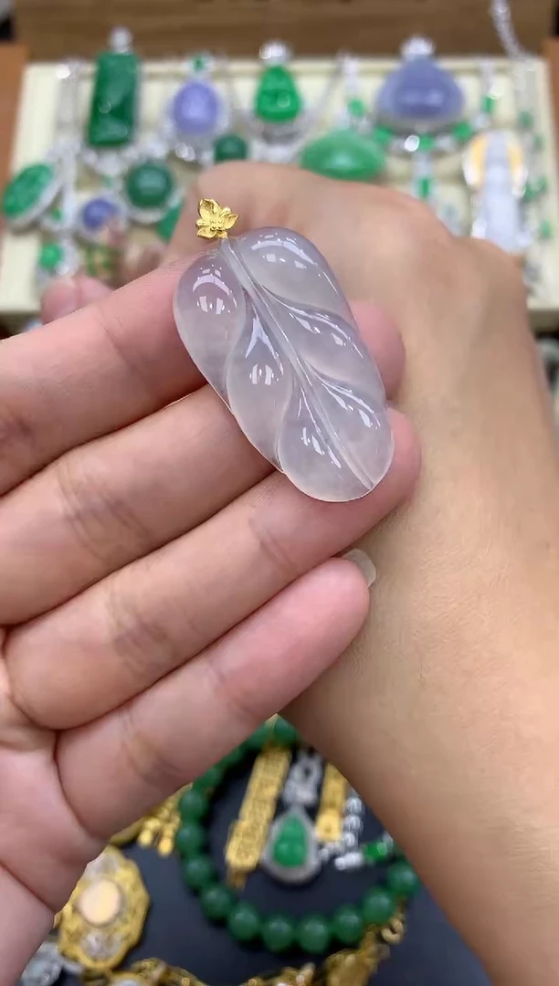 翡翠18K金镶嵌颈饰194-中国好珍宝