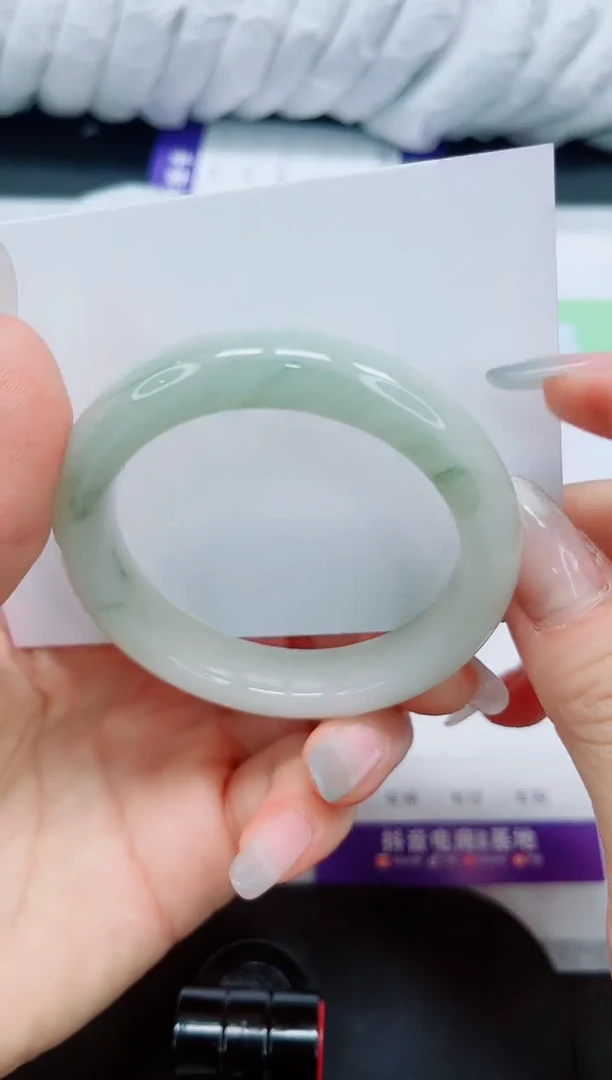 石英质玉手镯未镶嵌66-51