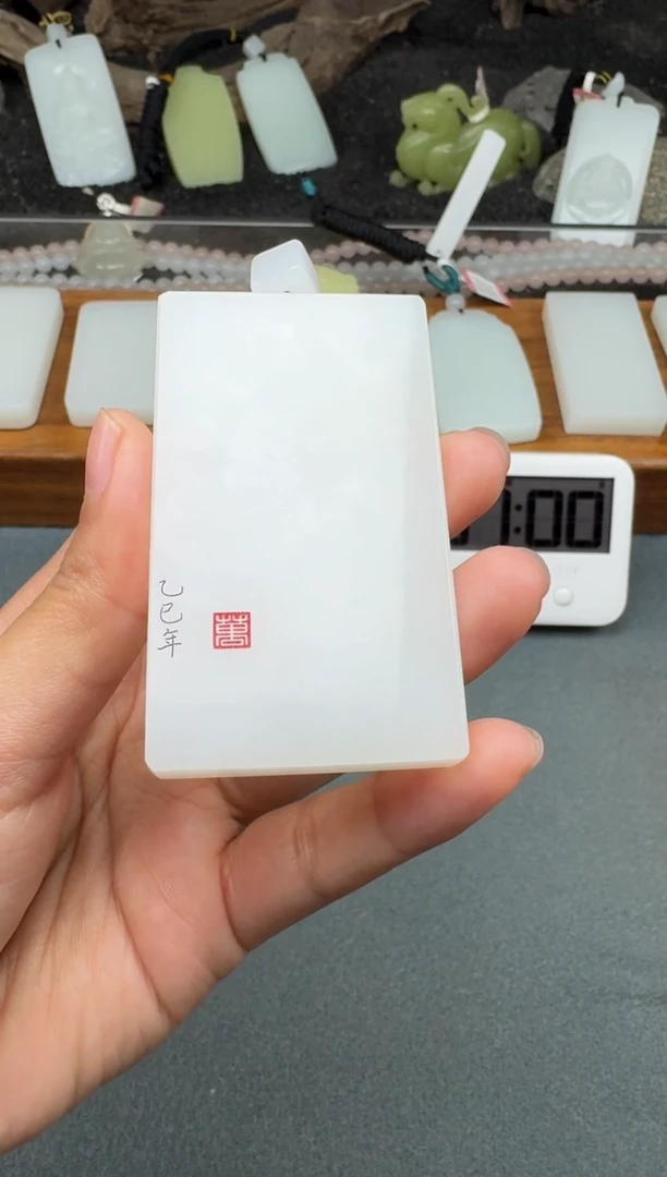 颈饰未镶嵌和田玉1