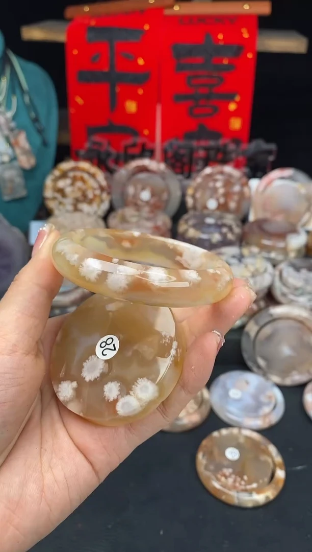 【闪购商品】石英质玉手镯（圆镯）未镶嵌57.7