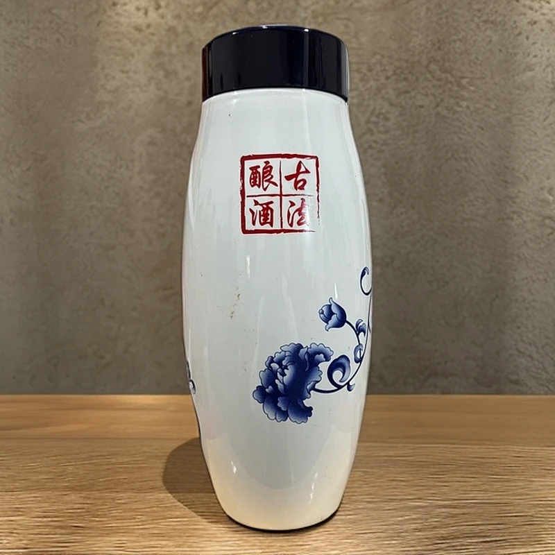 古法酿酒水杯款（2014年）酱香型贵州白酒