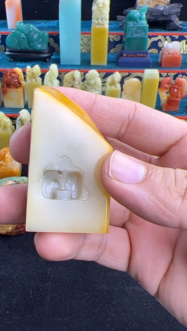 寿山石汶洋石窟章3.1*2.3*5.6