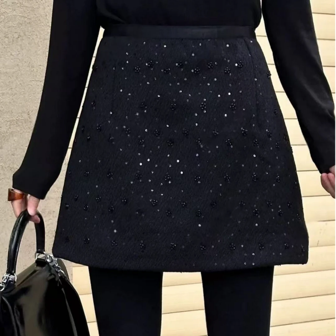 9617韩系撞色波点秋冬毛呢短裙胖MM冬季重工亮片设计感a字半身裙