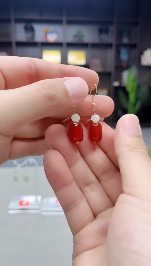 未镶嵌耳饰玛瑙/玉髓335000