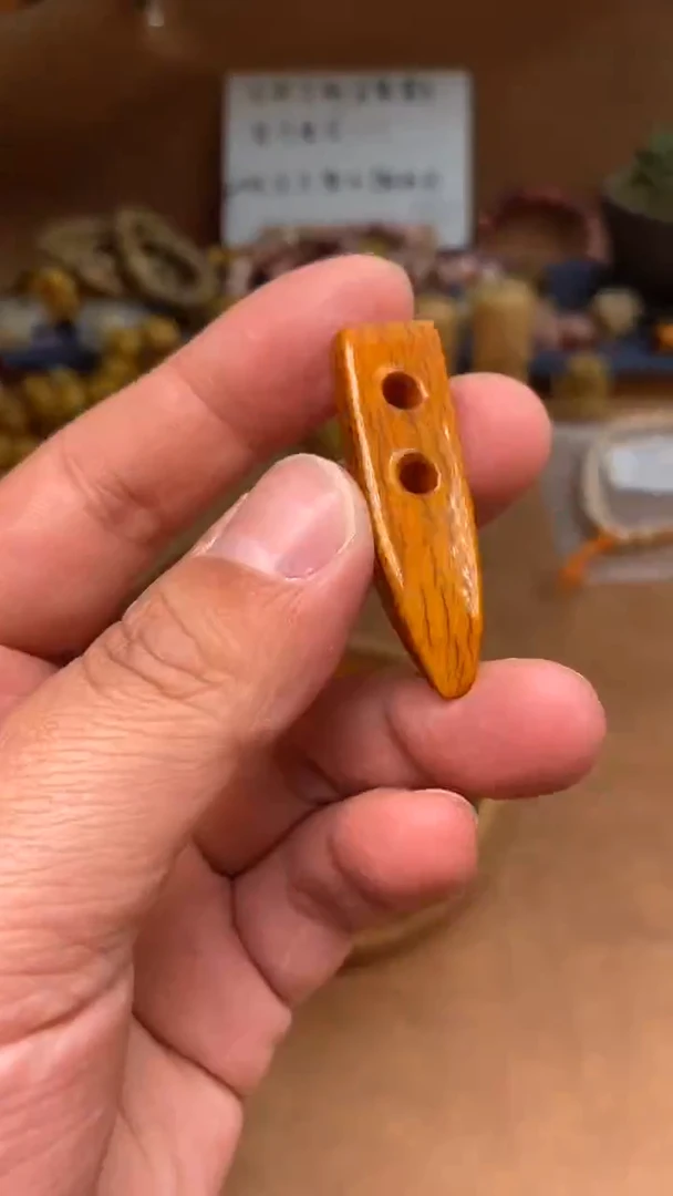 【闪购商品】牛骨其他P145-双孔牙尖-有棕裂