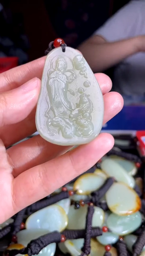 和田玉未镶嵌挂件1