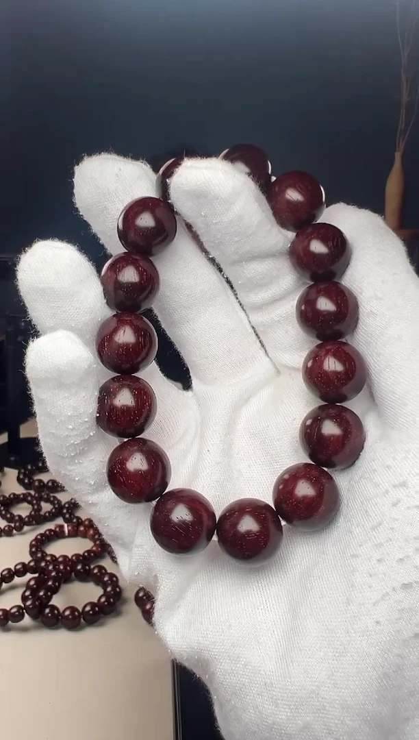 檀香紫檀（小叶紫檀）手串/手链没****倍1.5 满金星