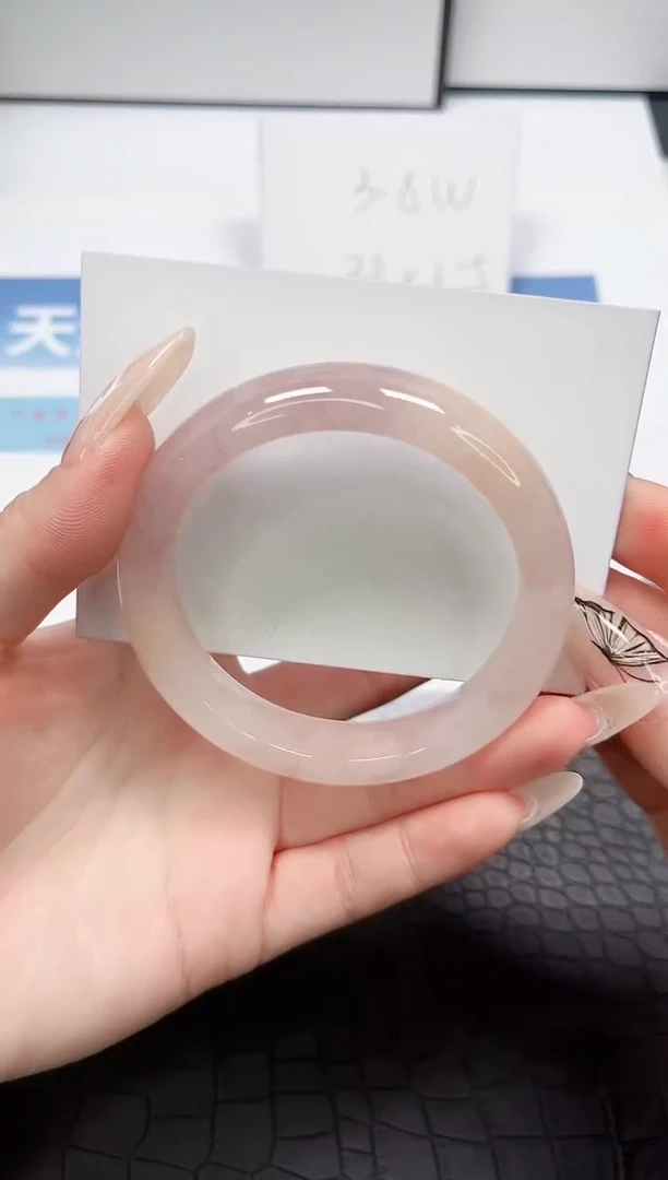 【闪购商品】石英质玉手镯未镶嵌359-56.