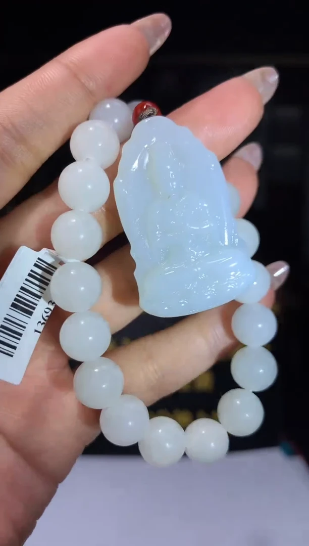 和田玉未镶嵌吊坠(不含链)Boss阳天然和田玉（拍一发一）