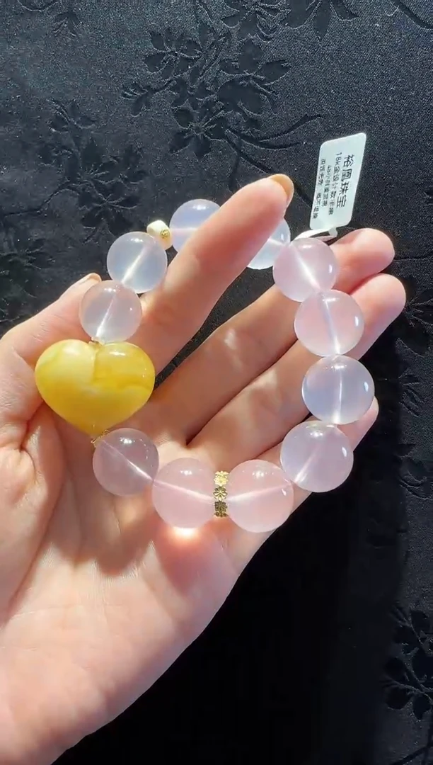 18K金镶嵌手串水晶爱心款