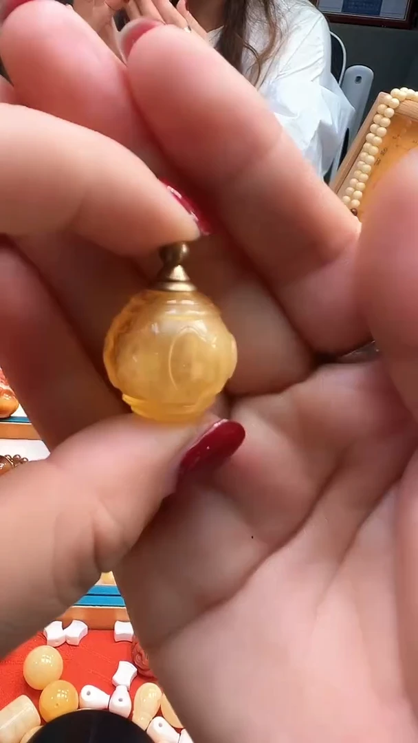 裸石琥珀合金天然蜜蜡半蜜半珀六子宝瓶20+