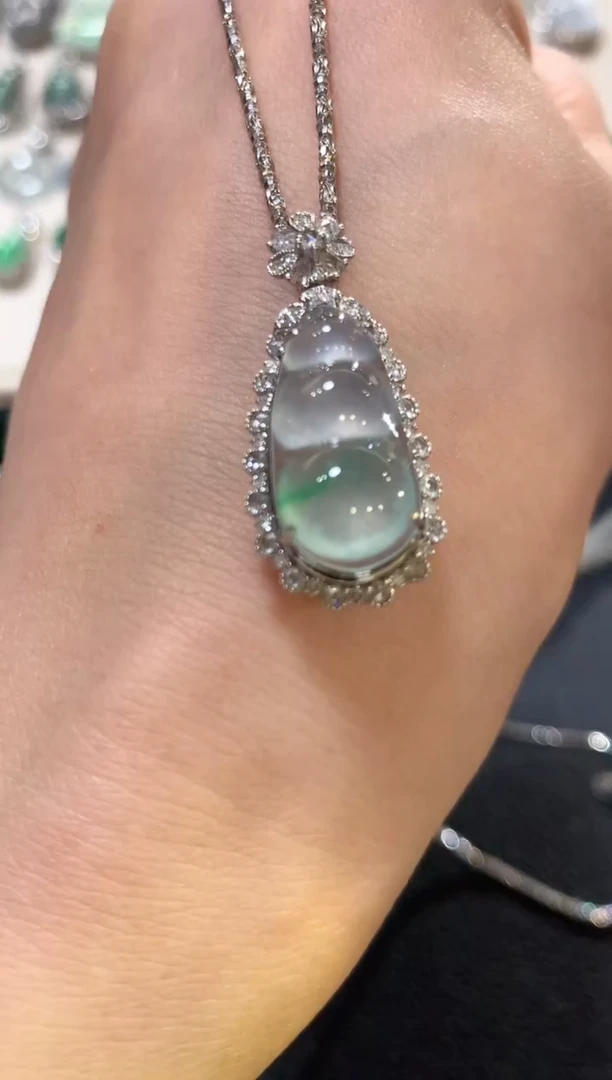 吊坠(不含链)18K金镶嵌翡翠n23