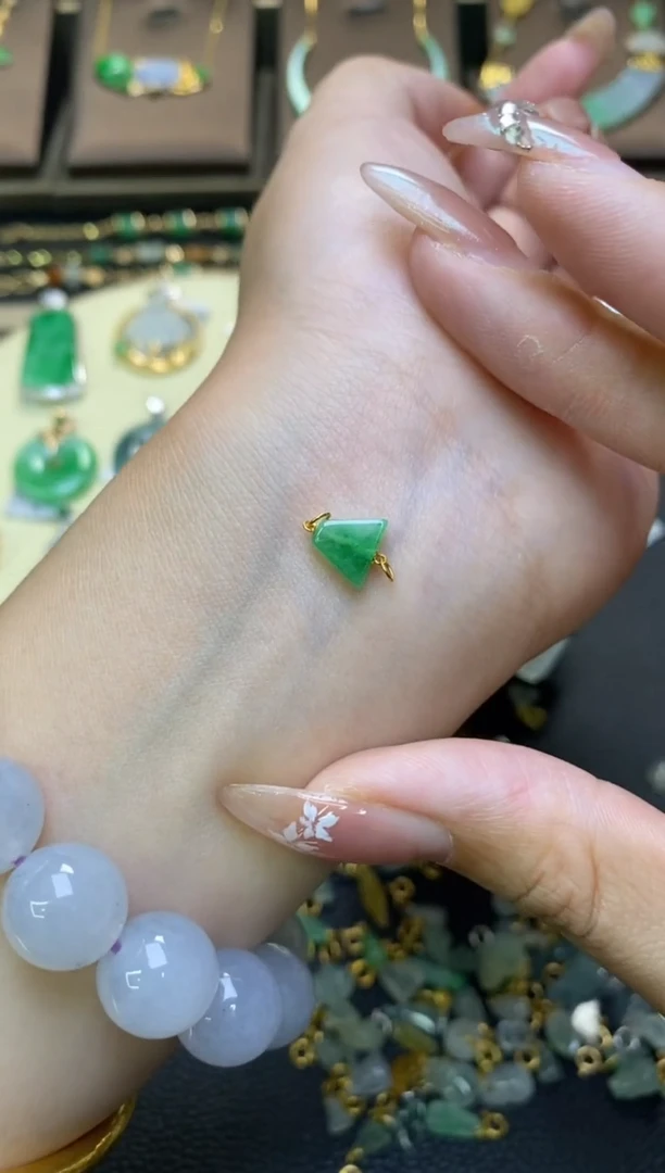 翡翠18K金镶嵌颈饰净货39691