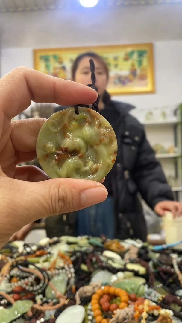 未镶嵌岫玉挂件