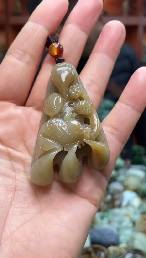 未镶嵌和田玉把件1