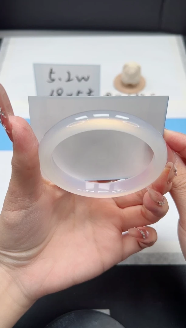 【闪购商品】石英质玉手镯未镶嵌312/荔枝62.8