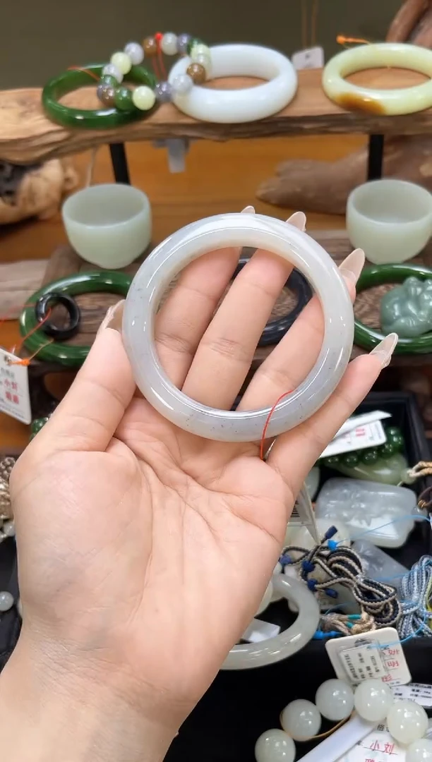 未镶嵌手镯和田玉黑山料 58+圈 9014550