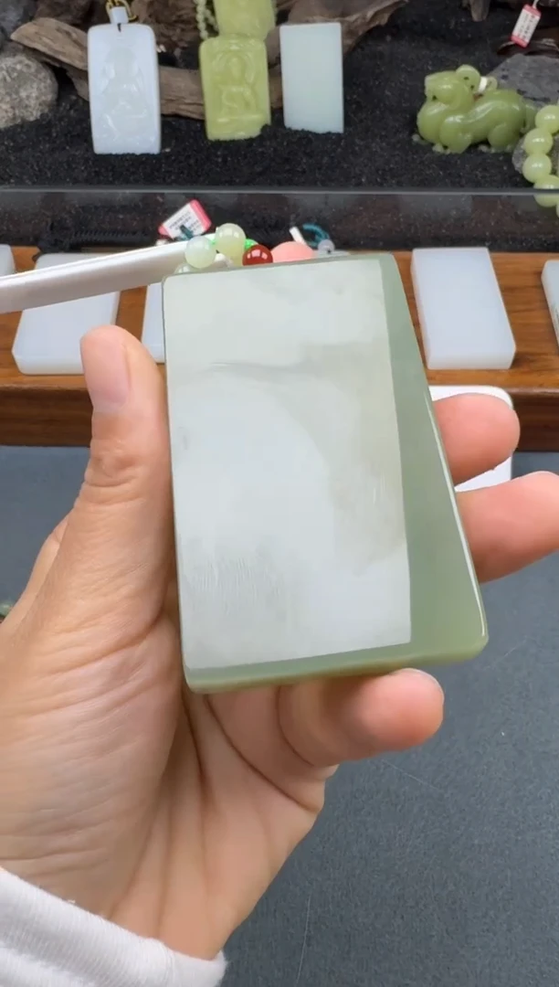 颈饰未镶嵌和田玉2