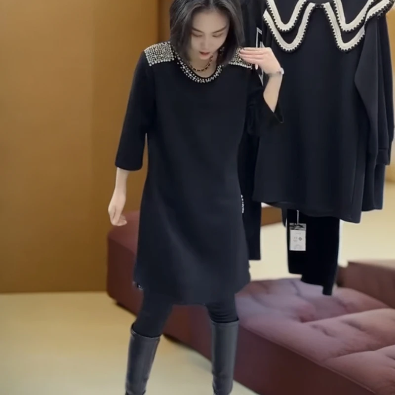 2025秋冬加厚时尚连衣裙弹力舒适百搭重工艺钉珠设计气质中长裙女