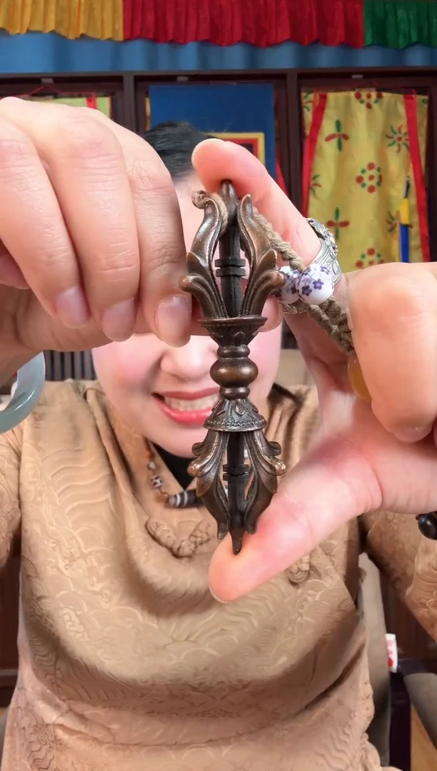 无非金属藏地金楚