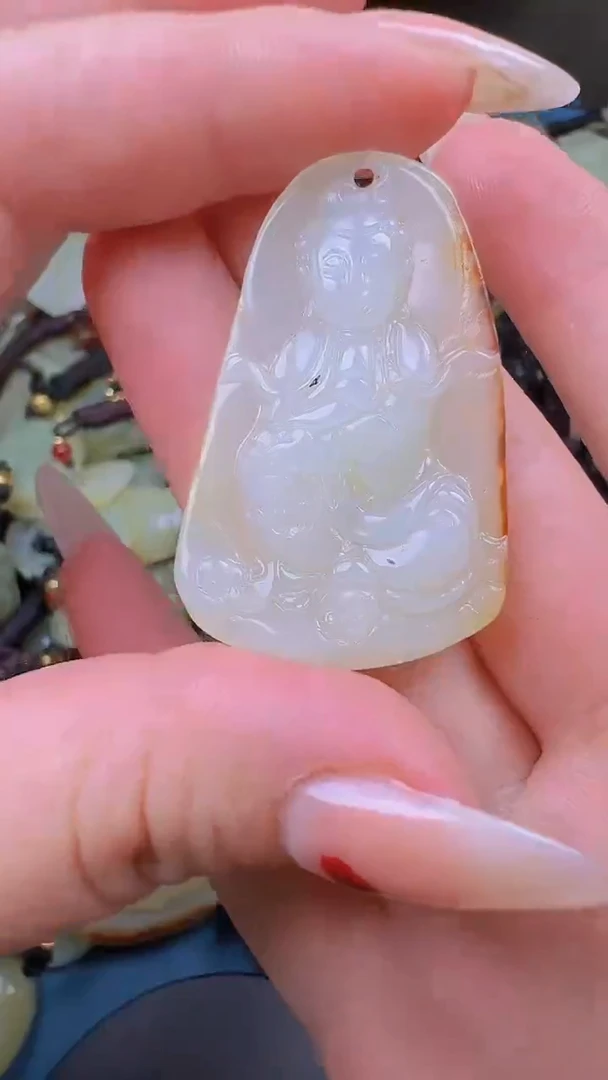 和田玉未镶嵌颈饰1