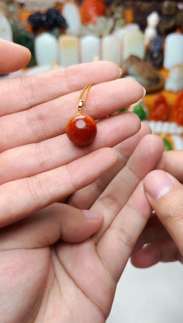 【闪购商品】南红玛瑙颈饰18K金镶嵌珠子01