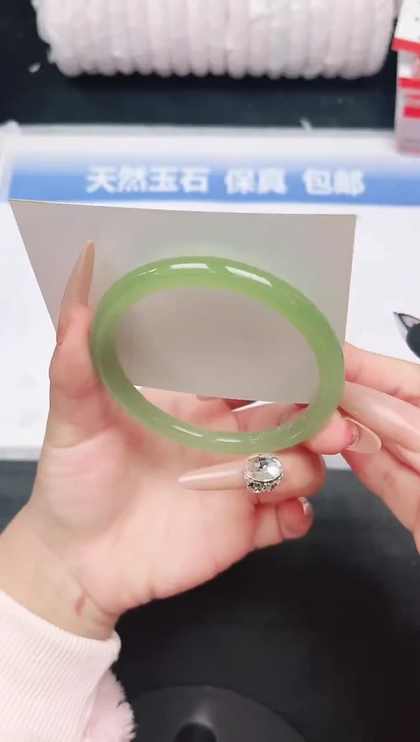 未镶嵌手镯石英质玉4-60