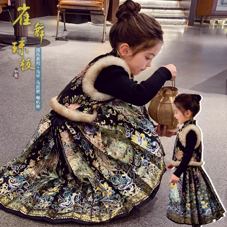 女童冬季国风加厚儿童刺绣马面裙套装2024新款中大童5-12岁15岁潮