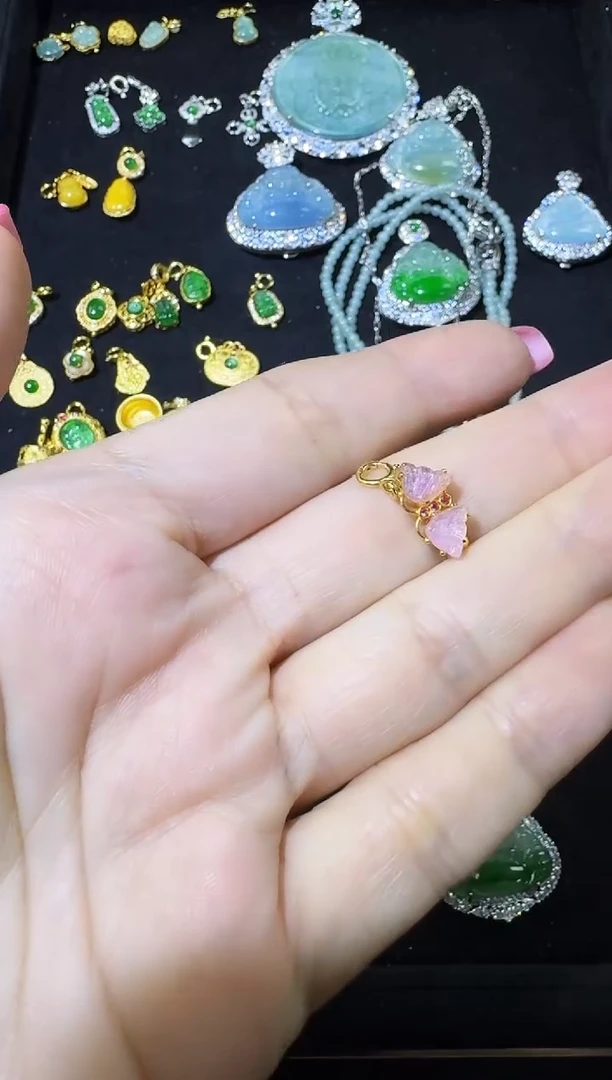 【闪购商品】翡翠吊坠(不含链)银S925镶嵌好的