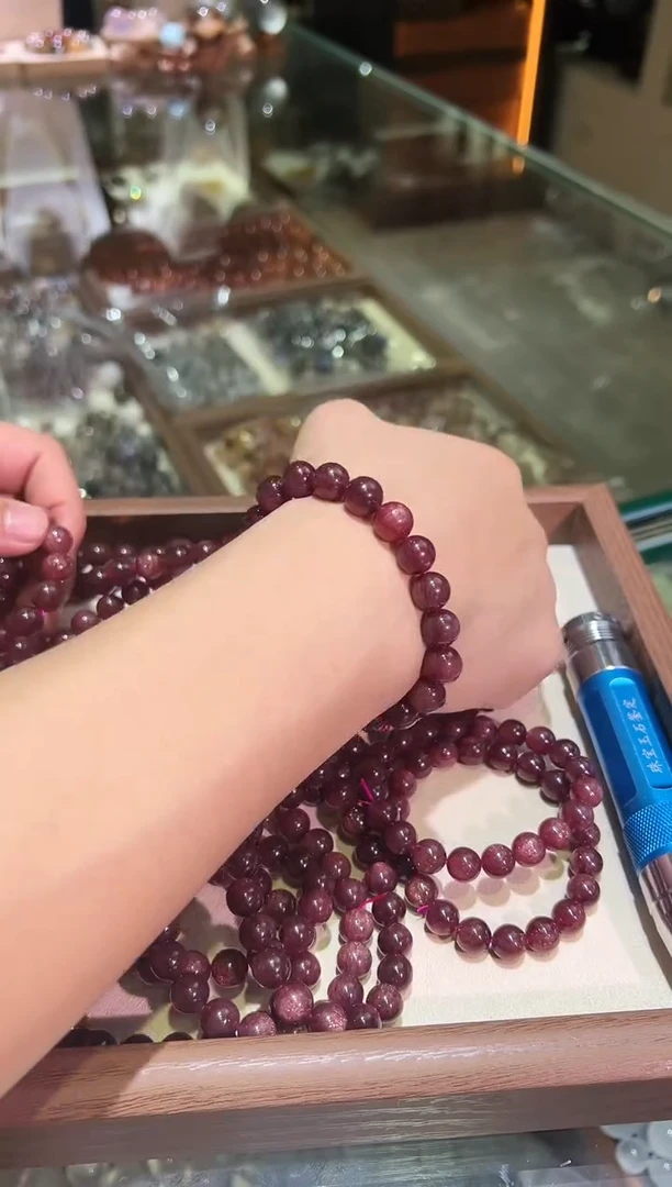 石英质玉手链未镶嵌10mm+车厘子鸽血红草莓晶（多样性发一）